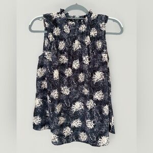 Joie Women’s Sleeveless Blouse Size Small.  CSW141P3.